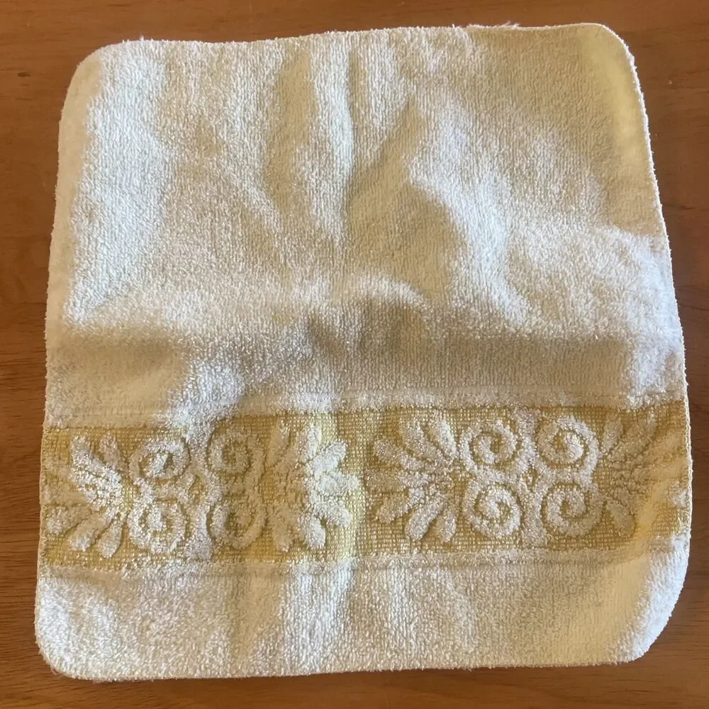 Vintage Cannon Washcloth Sculpted Sunny Yellow Decorative Retro MCM Face Cloth